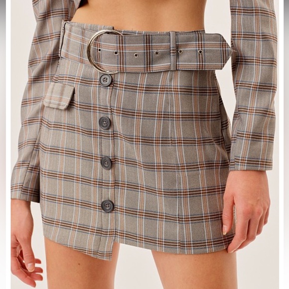 For Love And Lemons Dresses & Skirts - NWT For Love & Lemons Kym Mini Skirt Glen Check Plaid